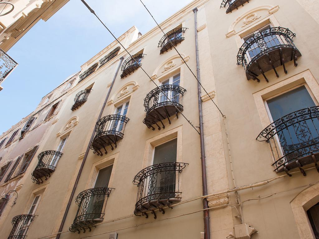 ホテル Residenze Al Castello カリアリ エクステリア 写真