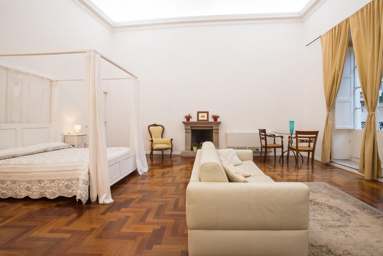 ホテル Residenze Al Castello カリアリ エクステリア 写真